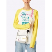 Каркасная сумка The Marc Jacobs The Snapshot из коллаборации с Peanuts